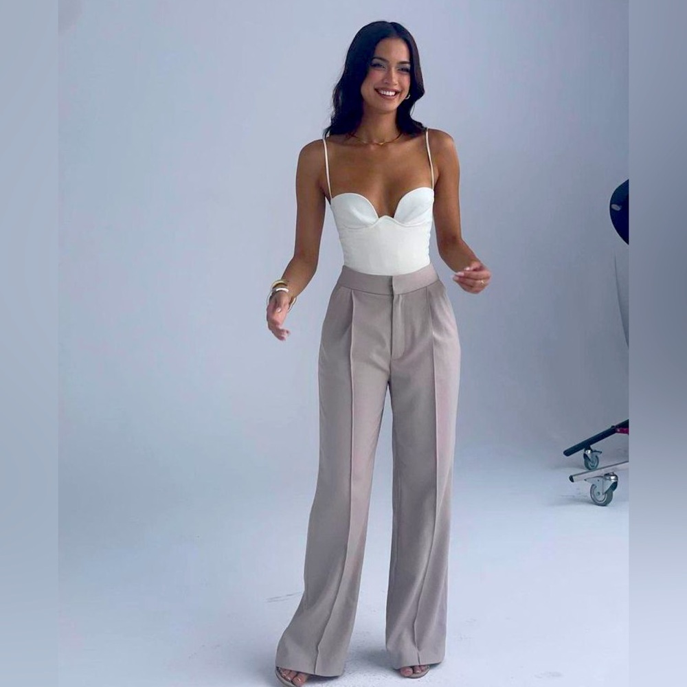 House of cb Alivia Loose Fit Pleated Trousers Wool Blend Business Casual